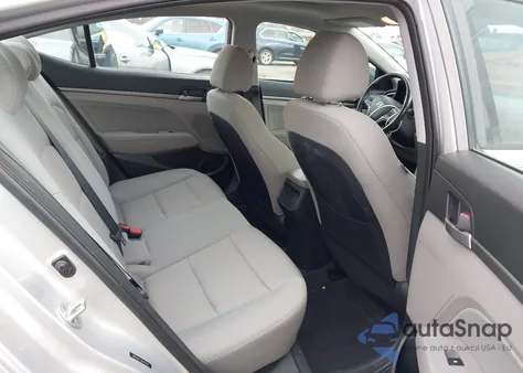 2018 Hyundai Elantra Value Edition z USA, uszkodzony, nr VIN 5NPD84LF2JH291249